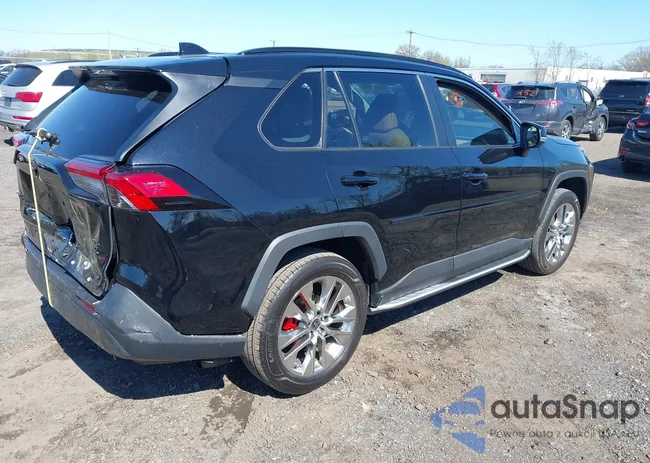 2T3A1RFV6MC236809: 42056379