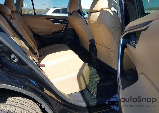 2T3A1RFV6MC236809: 42056379