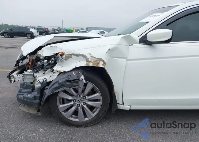 1HGCP2F80BA007563: 42055450