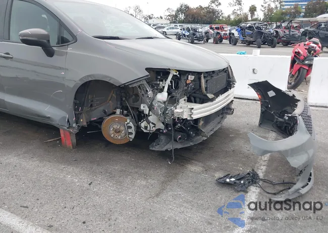 2C4RC1L71PR584485: 42056423