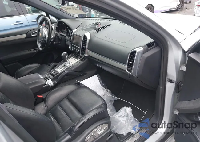 WP1AD2A29ELA76227: 42057978