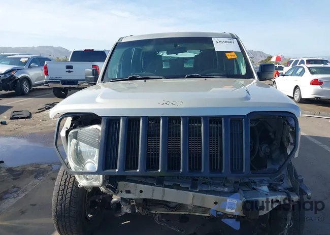 1J8GN28KX9W502034: 42058801