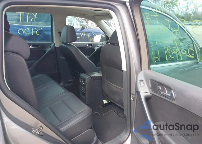 WVGAV7AX3AW529317: 42059046