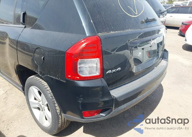 1C4NJDBB4DD113831: 42059122