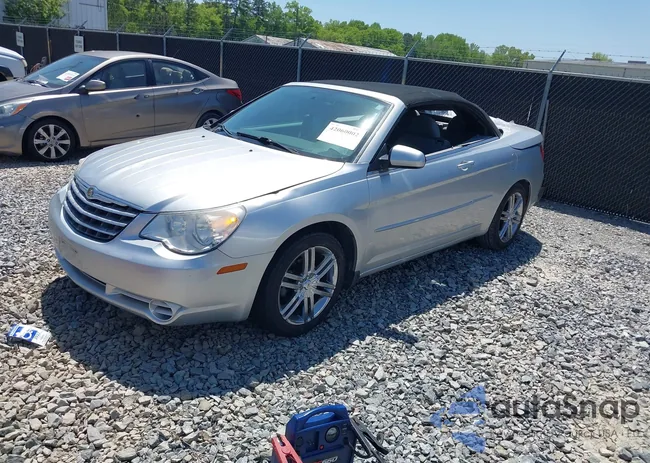 1C3LC55R08N279879: 42060002