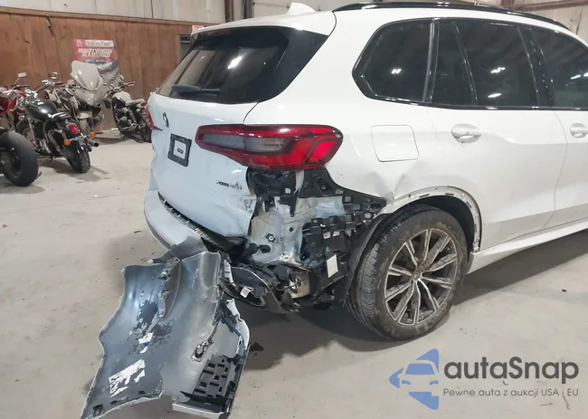 5UXCR6C55KLL03630: 42060030