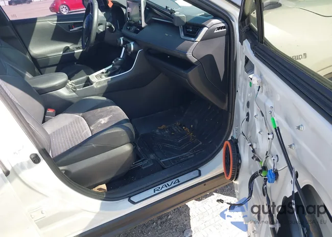 JTME6RFV4MJ008825: 42060148