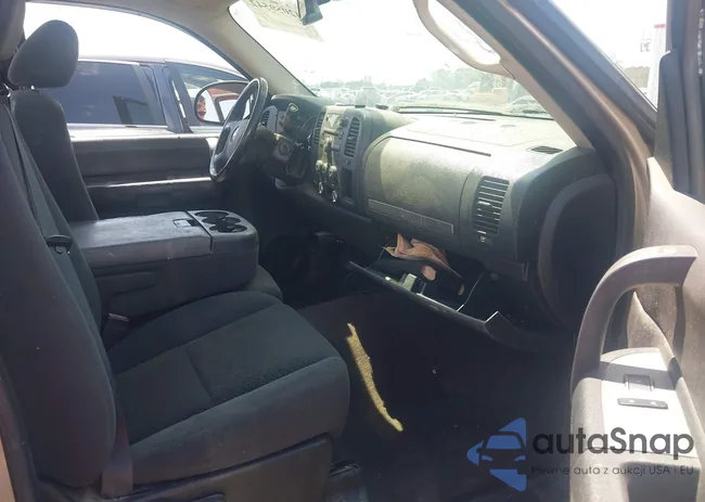 1GCEC14028Z323695: 42059542