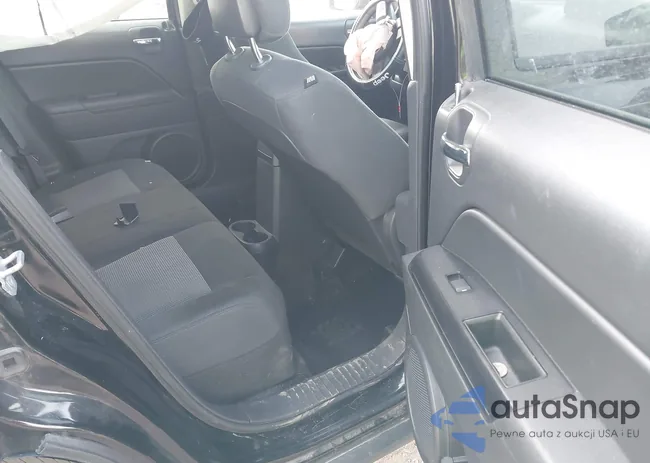 1C4NJPFAXED529189: 42059735