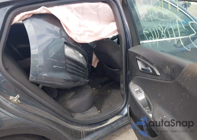 1G1ZD5ST2KF213153: 42061052