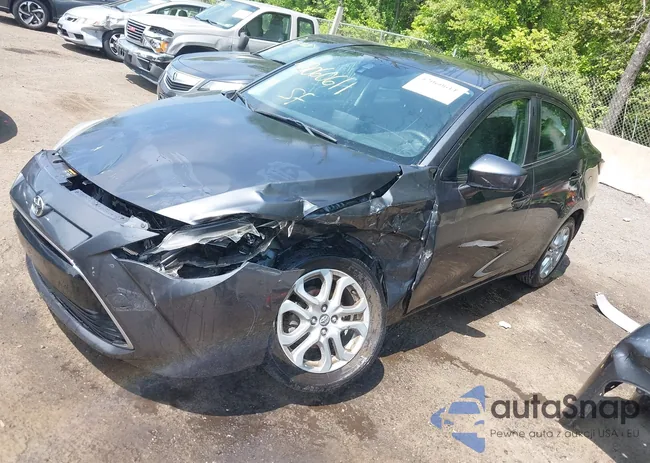 3MYDLBYV4JY323531: 42060611