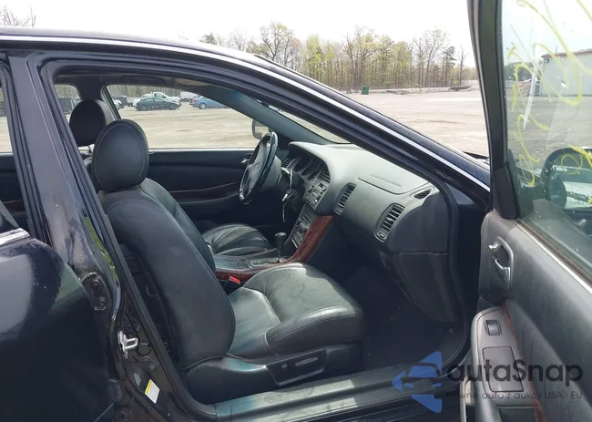 19UUA5667YA066818: 42061556