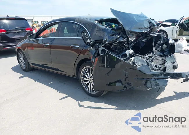 W1K5J4GB3MN157568: 42063243