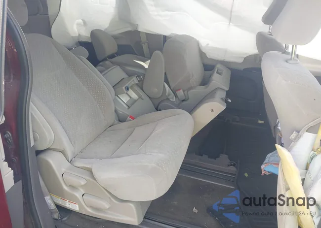 5TDKZ3DC2JS927200: 42062365