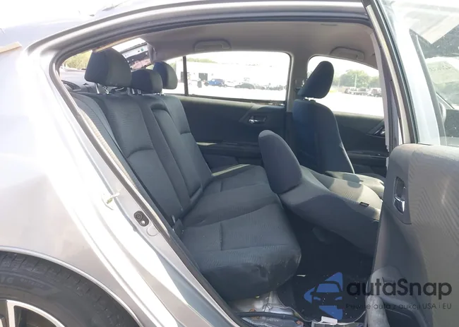 1HGCR2F34GA118221: 42063355