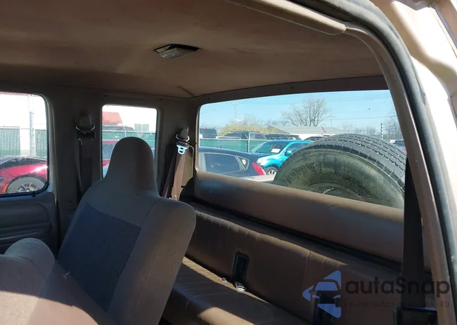 1FTHX25G1VEC11525: 42063357