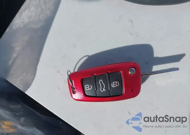 WA1JCCFS8JR007761: 42064812