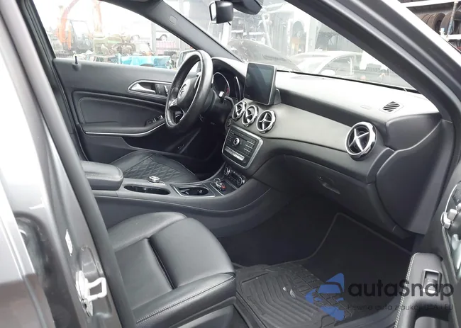 WDCTG4EB1JJ394432: 42064925