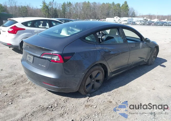 5YJ3E1EB7MF981272: 42064994