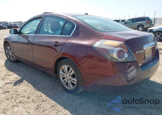 1N4AL2AP7AC152625: 42064600