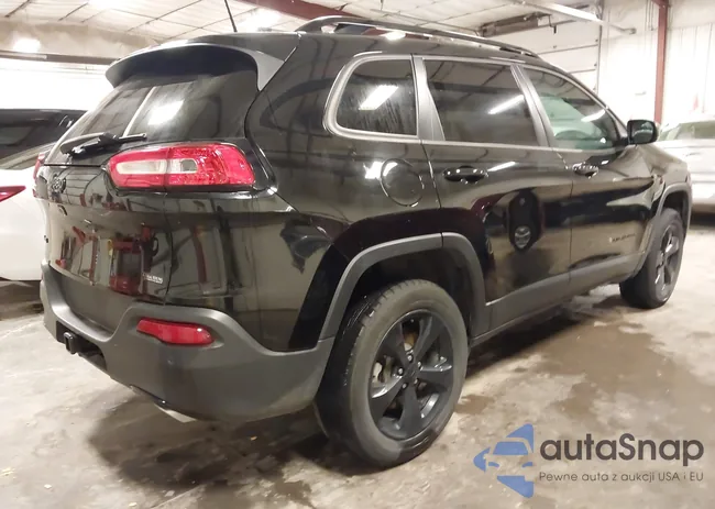 1C4PJMDS9HW583241: 42065892