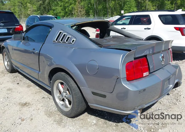 1ZVFT82HX65104037: 42065522