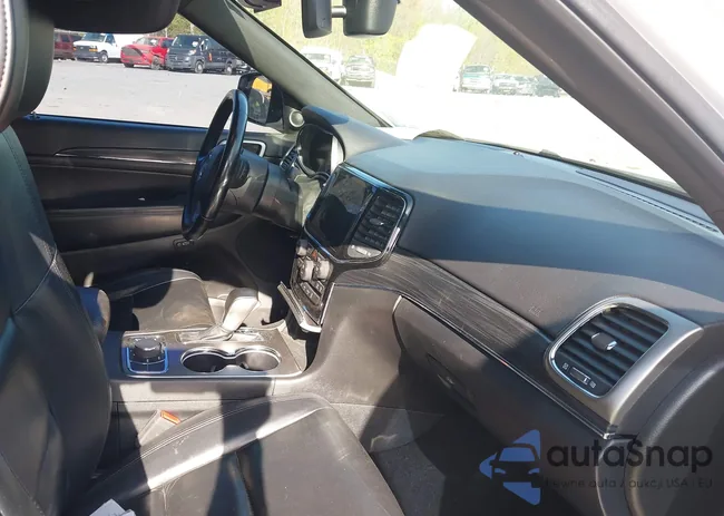 1C4RJFBG0LC371924: 42065691