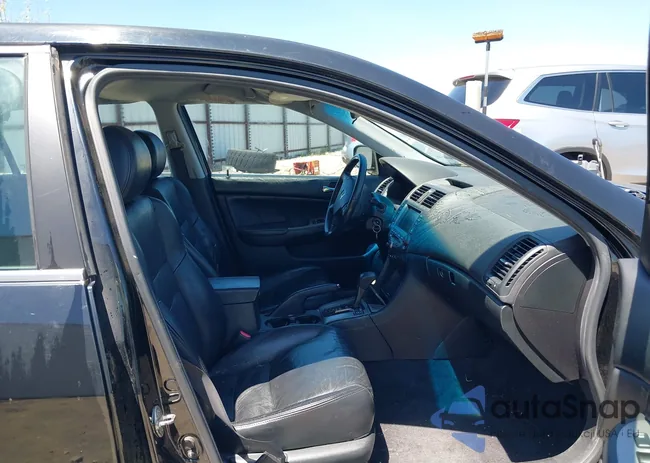 1HGCM56707A043424: 42066754