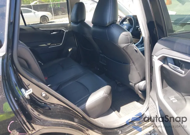 2T3W1RFV9MC136466: 42066630