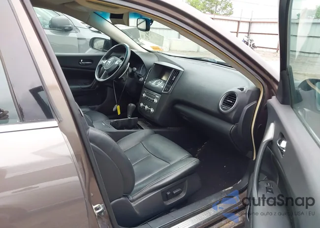 1N4AA5AP4EC439059: 42067912