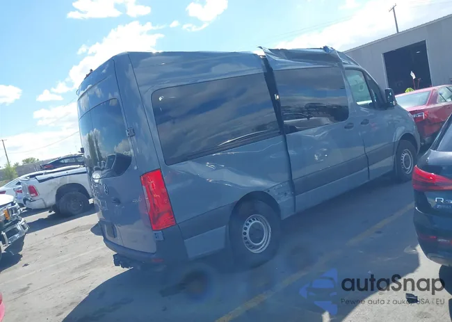 W1Z40FHY9PT144516: 42068077