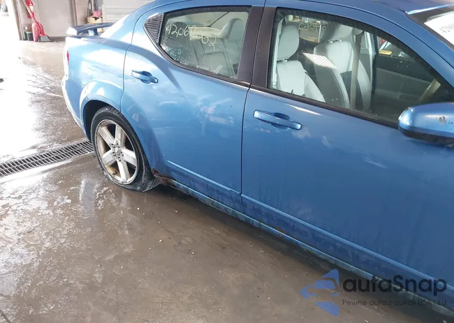 1B3LD76M88N200886: 42069062