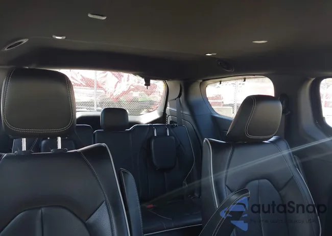 2C4RC1N71KR722189: 42068645