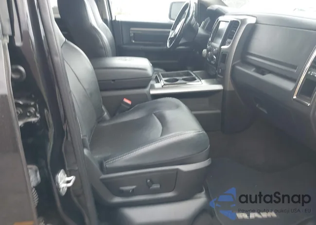 1C6RR6MT9FS613551: 42068675