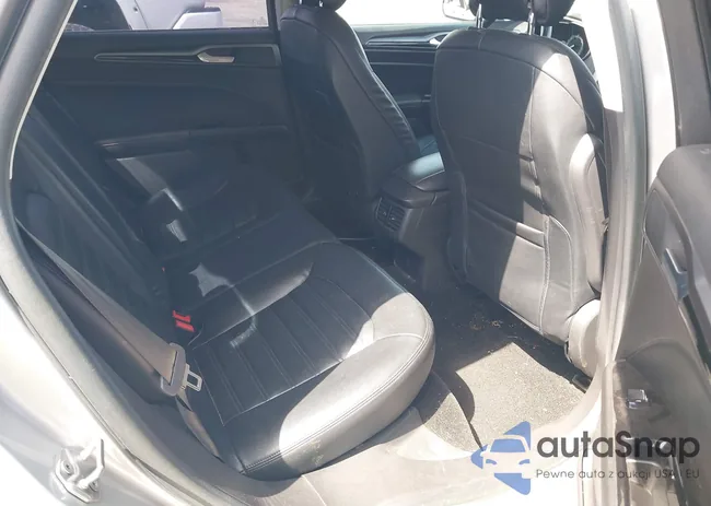 3FA6P0H75GR275015: 42068736