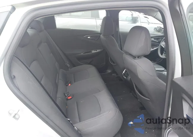 1G1ZD5ST7JF150565: 42069844