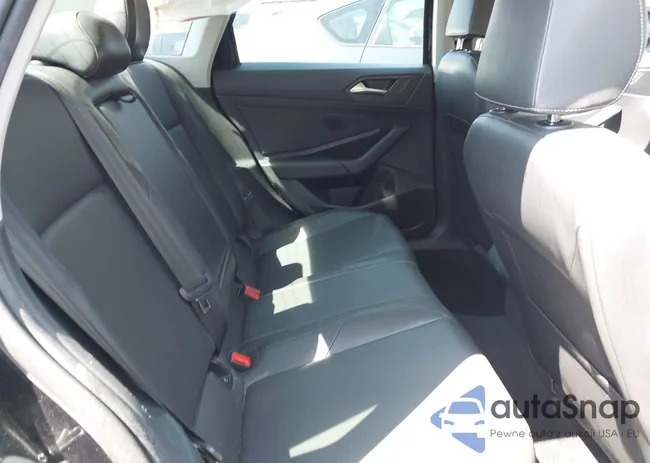 3VWC57BU9KM158048: 42069644