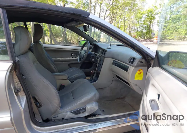 YV1NC56D82J031041: 42071094