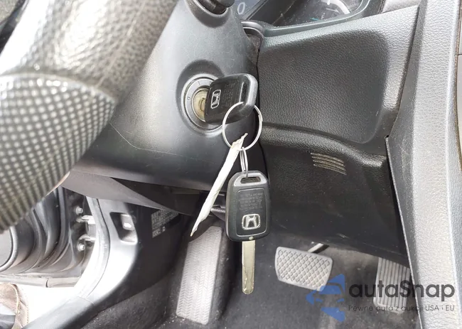 SHHFK7H3XMU200322: 42070370