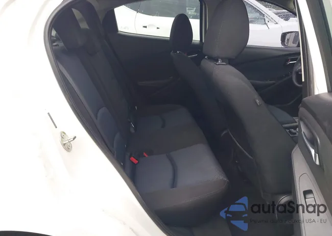 3MYDLBYV4JY302016: 42072060