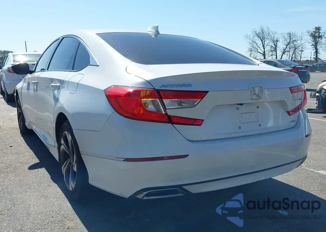 1HGCV2F59JA007801: 42071500