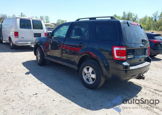 1FMCU9DG8BKA57174: 42071574