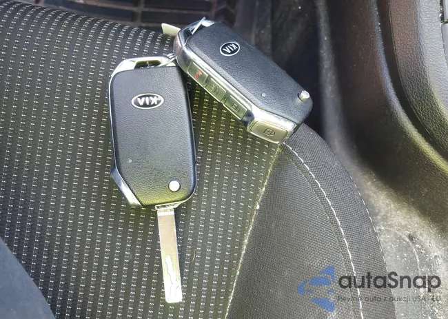 3KPF24AD8LE192311: 42073053