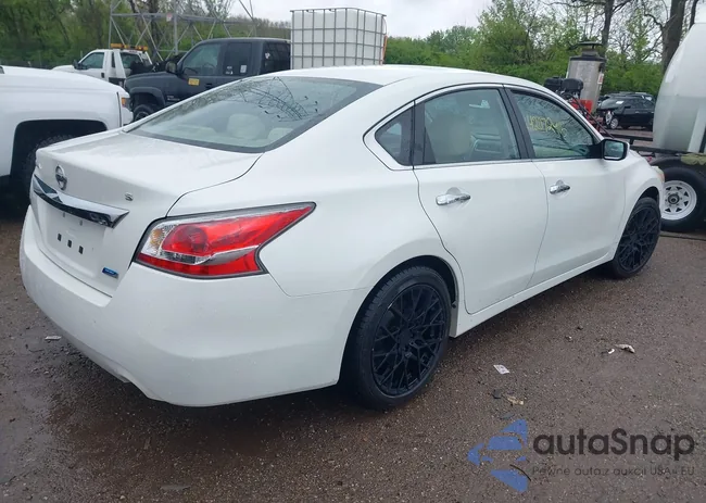 1N4AL3AP2EC202598: 42072415