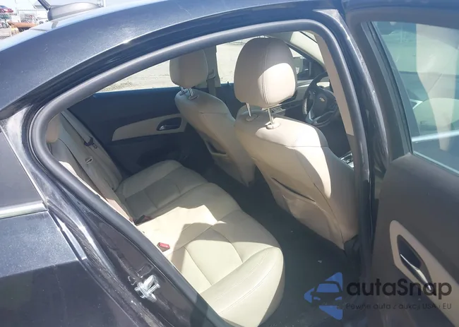 1G1PE5SB8F7284255: 42074048