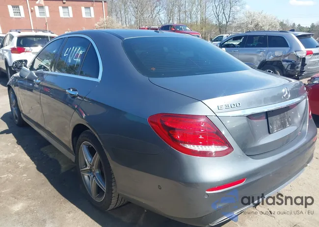 WDDZF4KB9HA258895: 42074121