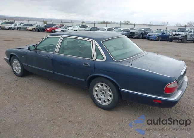 SAJHX6242WC820445: 42073301