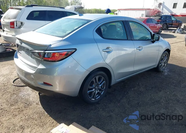 3MYDLBYV5KY502386: 42074510