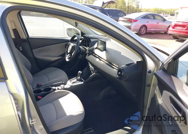 3MYDLBYV5KY502386: 42074510