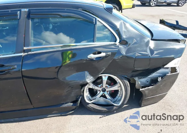 JH4CL95844C033917: 42075581